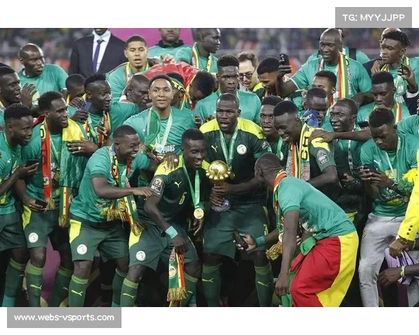 非洲杯阿尔及利亚vs尼日利亚:奥斯梅恩头球中柱,VAR取消点球引争议