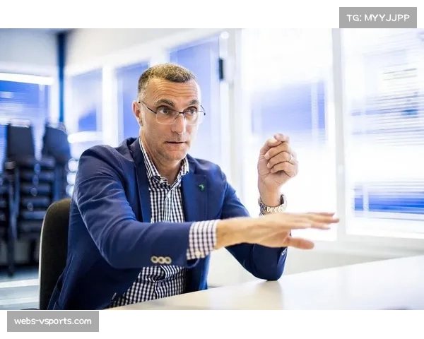 历史回顾:从链式防守到区域盯人混合,欧冠战术演变史上的关键节点 历史回顾:从链式防守到区域盯人混合,欧冠战术演变史上的关键节点